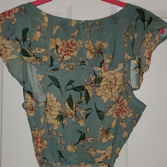 Romper - Picture 6 of 8